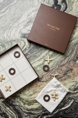 Logotrade Werbeartikel das Foto: VINGA ‚Drei in einer Reihe‘ – Coffee Table Game