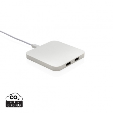 Logotrade Werbeartikel das Foto: 10W Wireless Charger aus RSC recycl. Kunststoff mit Dual-USB