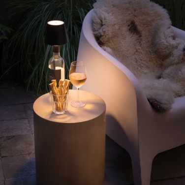 Logotrade Werbegeschenke das Foto: BottleGlow Lampe aus RCS recyceltem Kunststoff