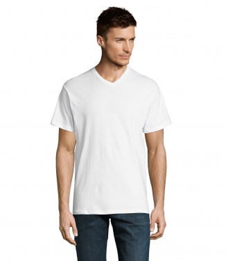 Logotrade Werbeartikel das Foto: VICTORY HERRENT-SHIRT 150g
