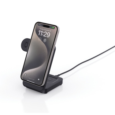 Logotrade Firmengeschenke das Foto: Urban Vitamin Arcadia 15W 3in1 Magnet-Charger aus RCS rABS