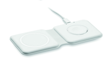Logotrade corporate gift picture of: 2 in 1 foldable charger 15W