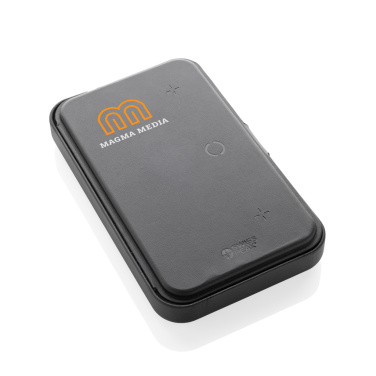 Logo trade promotional merchandise photo of: Swiss Peak RCS recycled travel case with 3 in 1 charger