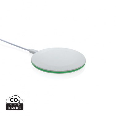 Logotrade reklaamtoote foto: RCS taaskasutatud plastist 15 W juhtmeta kiirlaadija