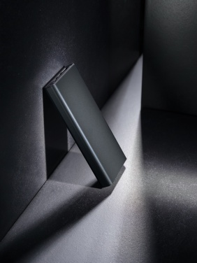 Logo trade firmakingitused foto: Terra RCS taaskasutatud 18 W alumiiniumist akupank 10 000 mAh