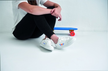 Logo trade firmakingi pilt: PU suuruses 47 tossud