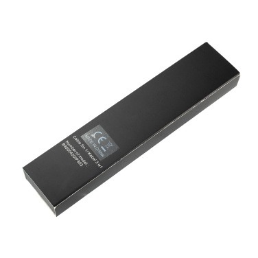 Logotrade ärikingituse foto: Kolm ühes kaabel valgustatud logoga Pierre Cardin