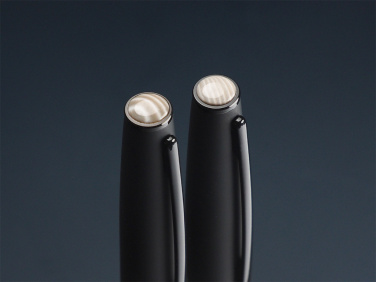 Logotrade ärikingituse foto: Triibuline tulekivi pastapliiatsite komplekt 1284036