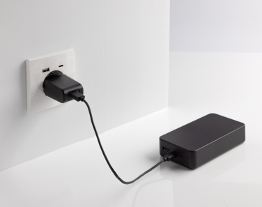 Logotrade reklaamkingitused pilt: Boostcore RCS taaskasutatud plastist akupank 20 000 mAh USB C