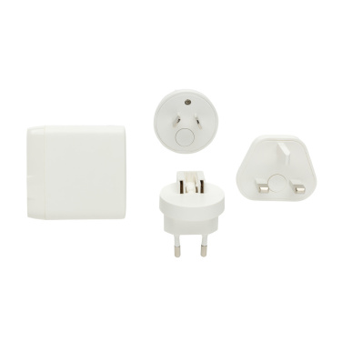 Logotrade firmakingi foto: TravelCharge Pro RCS plastikust reisilaadija USB C-ga