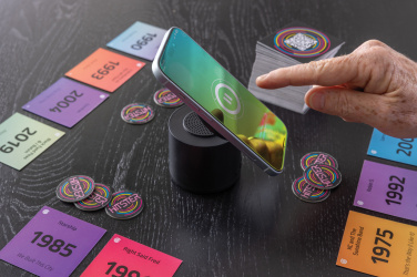 Logotrade meened pilt: Magpulse RCS taaskasutatud plastist 3W kõlar magnetilise hoidikuga