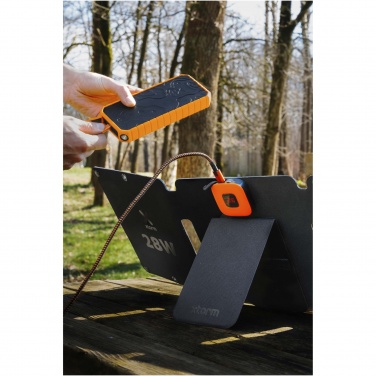 Logotrade mainostuote tuotekuva: Xtorm XR2S28 SolarBooster 28 W:n taitettava aurinkopaneeli