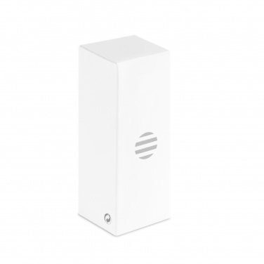 Logotrade mainoslahja tuotekuva: 3 in 1 bambu taskulamppu, jossa on hätävasara ja turvavyöleikkuri mukautettavalla painatuksella