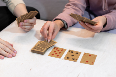 Logo trade mainoslahja kuva: Pelikortit UUSI LINNIA