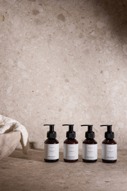 Logotrade mainoslahja tuotekuva: VINGA x TGL -vartalo- ja käsienhoitosetti