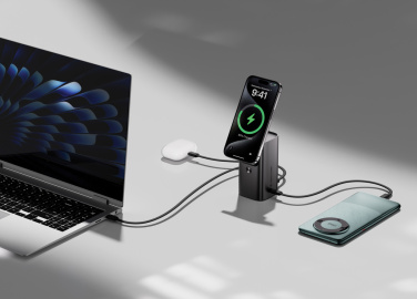 Logotrade verslo dovanos nuotrauka: Urban Vitamin Sunnyvale 100W 15.000mAh magnetinė išorinė baterija