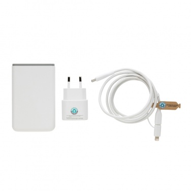 Logotrade biznesa dāvanas foto: Surge RCS reciled PET 20W type C 3 gab uzlādes komplekts