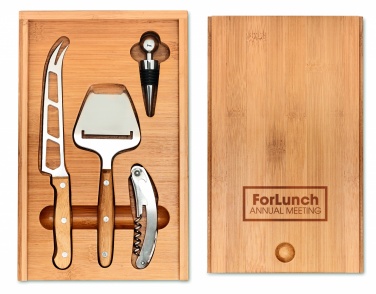 Logotrade ziemassvētku dāvanas foto: Siera un vīna komplekts