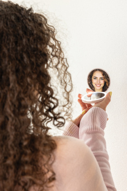 Logotrade ziemassvētku dāvanas foto: Lumora RCS pārstrādātas plastmasas uzlādējams LED kosmētikas spogulis