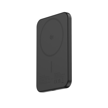 Logotrade ziemassvētku dāvanas foto: Urban Vitamin Pomona 5000mAh Qi2.2 25W magnētiskā pārnēsājamā baterija