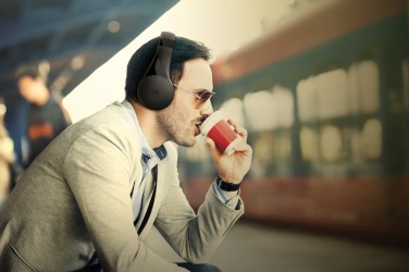 Логотрейд pекламные продукты картинка: Беспроводные полноразмерные наушники Motorola MOTO XT500