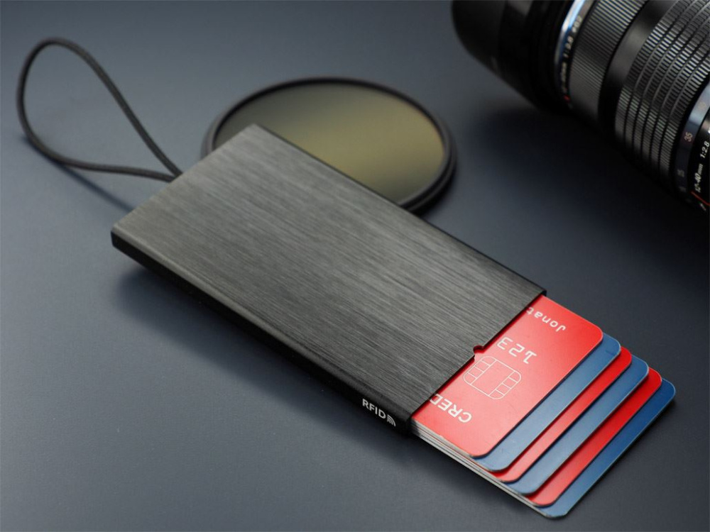 Логотрейд pекламные подарки картинка: Держатель кредитной и визитной карт RFID 126615500