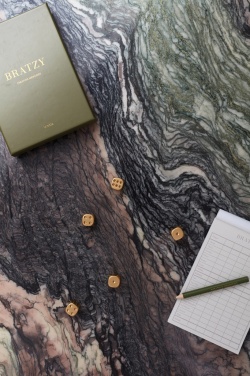 Logotrade profilreklam bild: VINGA Bratzy coffee table