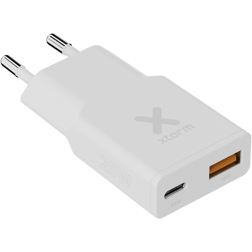 Logotrade reklamprodukter bild: Xtorm XG2SL025 Go2 SlimLine 25 W laddare