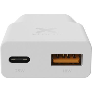 Logotrade reklamprodukter bild: Xtorm XG2SL025 Go2 SlimLine 25 W laddare