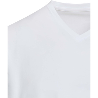 Logotrade profilprodukter bild: Balfour 200 g/m² kortärmad v-ringad unisex-T-shirt av ekologiskt OCS-material