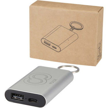Logotrade profilprodukter bild: Arcturus 2 000 mAh powerbank i återvunnet aluminium med nyckelring